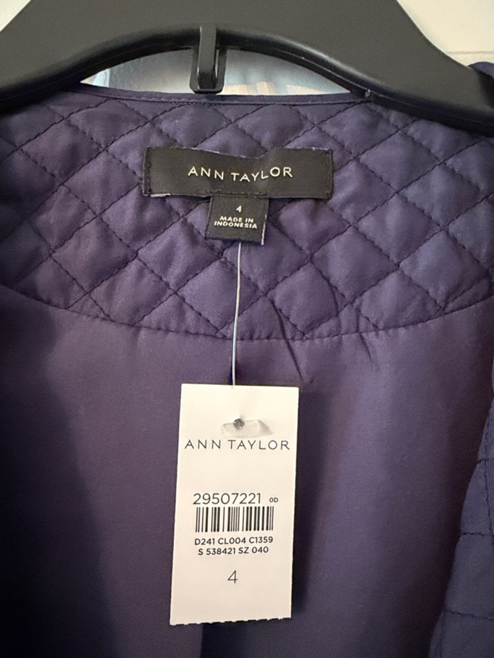 Ann Taylor Navy & White Textured Zip-Front Blazer - Picture 2 of 13